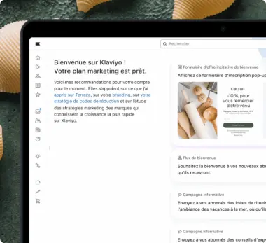 Interface de Klaviyo avec recommandations marketing et exemples de campagnes. Texte d'accueil et options de personnalisation visibles.